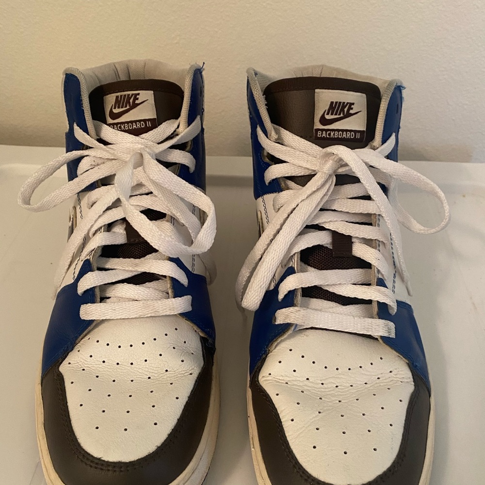 Nike Backboard Dunks - Picture 2 of 5